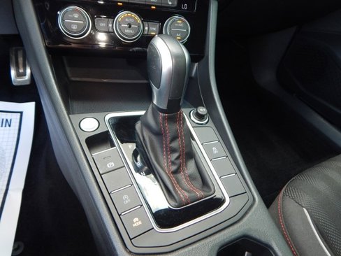 Used 2020 Volkswagen Jetta GLI image 19