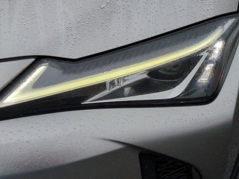 Used 2020 Lexus UX 200 F Sport image 9