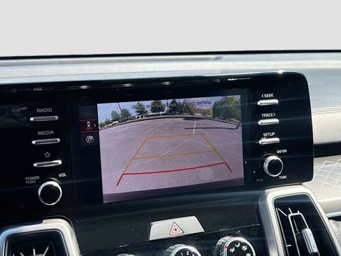 Used 2022 Kia Sorento LX image 13