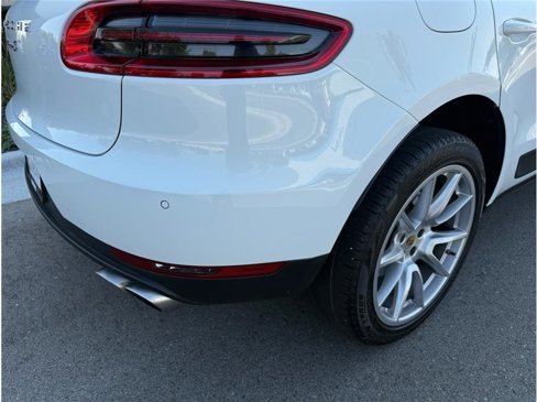 Used 2017 Porsche Macan S image 46