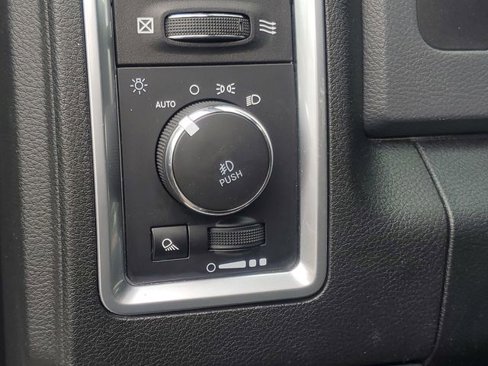 Used 2018 RAM 1500 Big Horn image 14