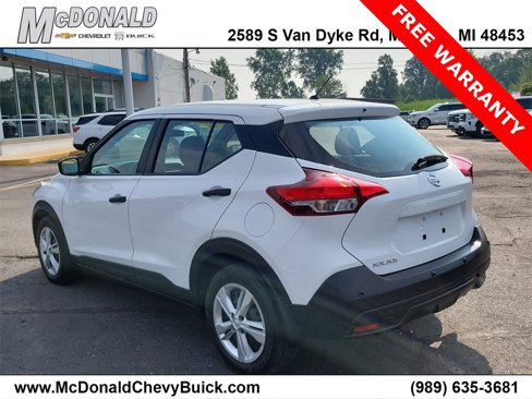 Used 2020 Nissan Kicks S image 3