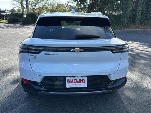Used 2025 Chevrolet Equinox EV LT w/ Convenience Package II image 4