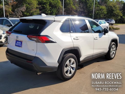 Used 2019 Toyota RAV4 LE image 17
