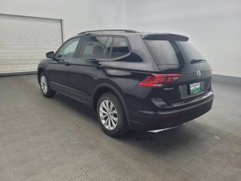 Used 2019 Volkswagen Tiguan S image 5