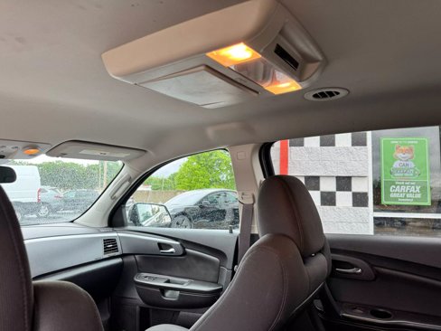 Used 2010 Chevrolet Traverse LT w/ Personal Connectivity Package image 32