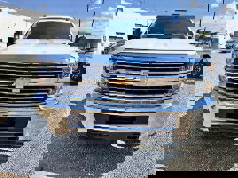 Used 2016 Chevrolet Silverado 3500 W/T image 2
