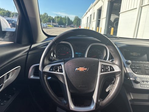 Used 2017 Chevrolet Equinox LT w/ Convenience Package image 22