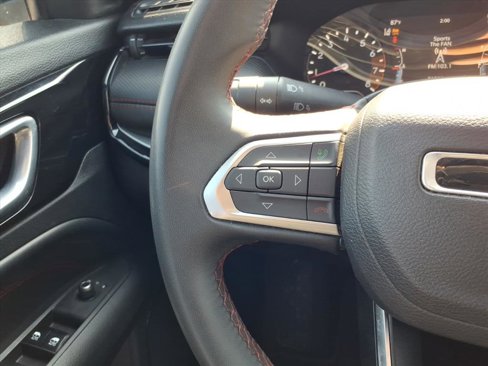 Used 2023 Jeep Compass Trailhawk image 14