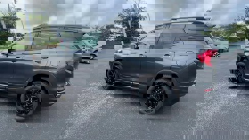 Certified 2021 GMC Terrain SLT w/ Infotainment Package II image 6