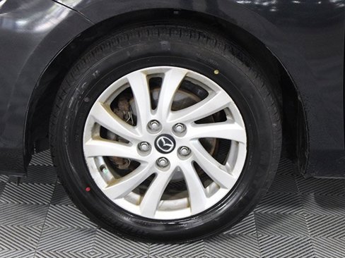 Used 2013 MAZDA MAZDA3 i Grand Touring image 16