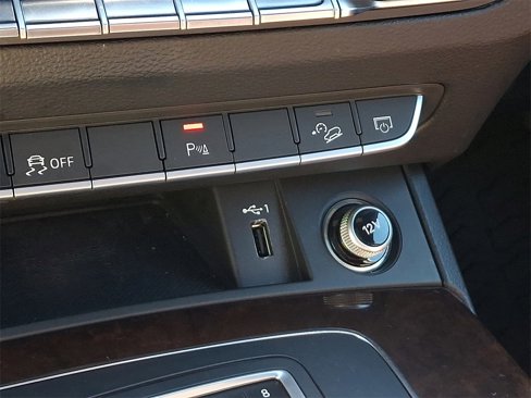 Used 2018 Audi Q5 2.0T Premium Plus w/ Premium Plus Package image 25