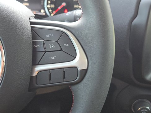 Used 2023 Jeep Renegade Trailhawk image 28