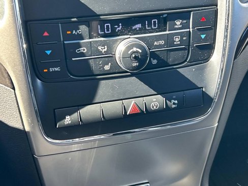 Used 2013 Jeep Grand Cherokee Laredo image 26