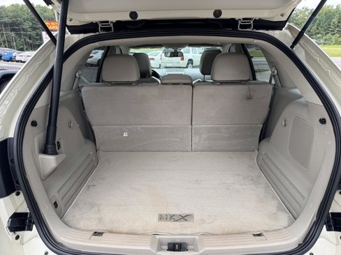 Used 2015 Lincoln MKX AWD w/ Equipment Group 102A image 13