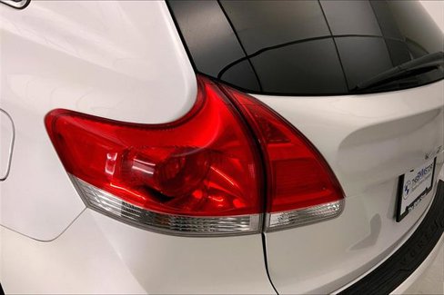 Used 2010 Toyota Venza AWD image 28