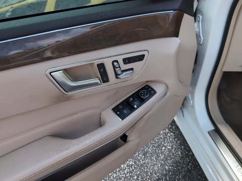 Used 2015 Mercedes-Benz E 350 Sedan image 20