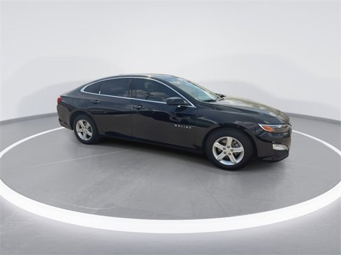 Used 2024 Chevrolet Malibu LS image 2