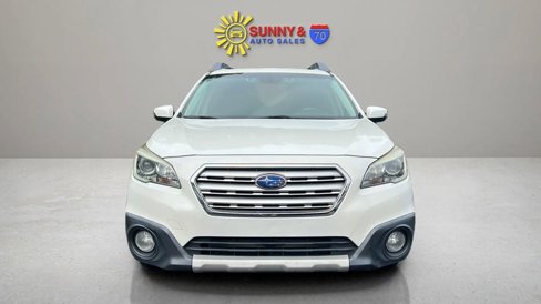 Used 2017 Subaru Outback 3.6R Limited image 2