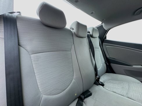 Used 2016 Hyundai Accent SE image 15