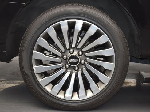 Used 2020 Lincoln Navigator Reserve w/ Luxury Package image 5