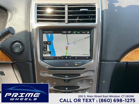 Used 2011 Lincoln MKX AWD w/ 102A Rapid Spec Order Code image 21
