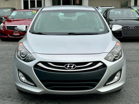 Used 2015 Hyundai Elantra GT w/ Option Group 02 image 1
