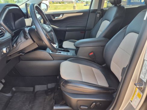 Used 2021 Ford Escape Titanium w/ Titanium Elite Package image 15