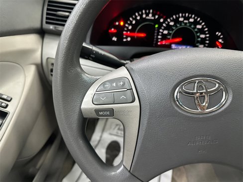 Used 2009 Toyota Camry LE image 23