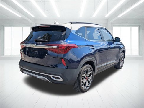 Used 2023 Kia Seltos SX image 3