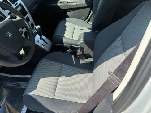 Used 2009 Dodge Caliber SXT image 10