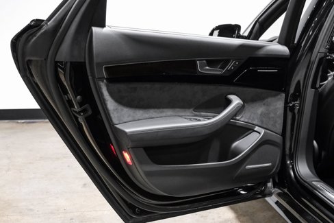 Used 2017 Audi A8 L 3.0T w/ Executive Package image 39