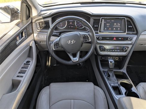 Used 2018 Hyundai Sonata Limited image 16