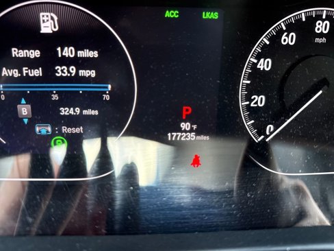 Used 2018 Honda Accord EX image 17