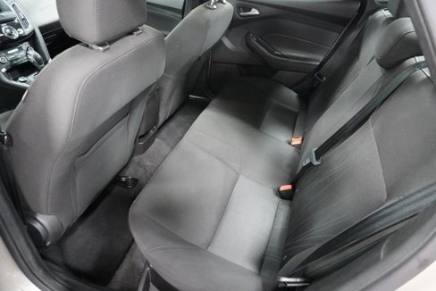 Used 2017 Ford Focus SEL w/ Interior Protection Package image 24