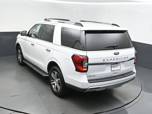 Used 2023 Ford Expedition Limited image 34