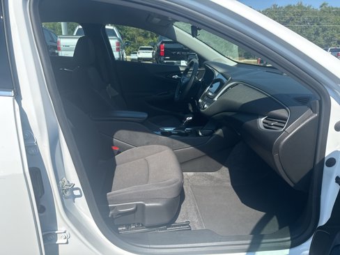 Used 2024 Chevrolet Malibu LT image 12