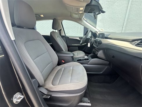 Used 2022 Ford Escape S image 25