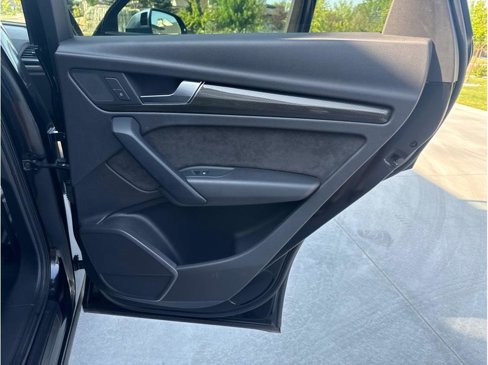 Used 2018 Audi SQ5 Premium Plus w/ Navigation Package image 32