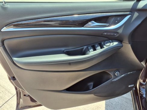 Used 2021 Buick Enclave Avenir w/ Avenir Technology Package image 17