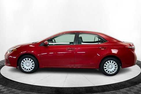 Used 2016 Toyota Corolla LE image 2