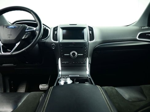Used 2019 Ford Edge ST w/ Cold Weather Package image 9