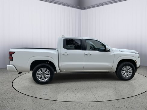 Used 2024 Nissan Frontier SV w/ SV Convenience Package image 5