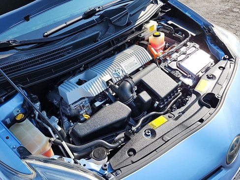 Used 2012 Toyota Prius Plug-In Hybrid image 18