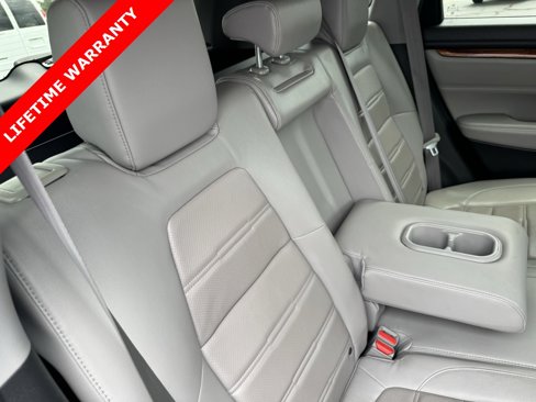 Used 2018 Honda CR-V Touring image 11