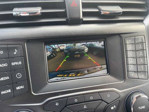 Used 2017 Ford Fusion SE image 22