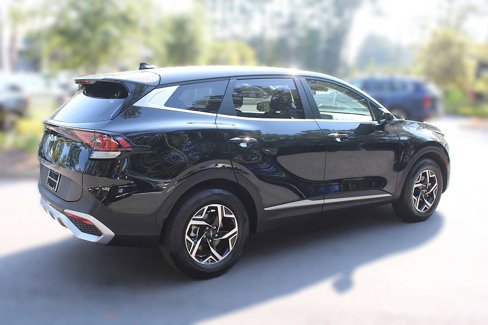 Certified 2024 Kia Sportage LX image 12