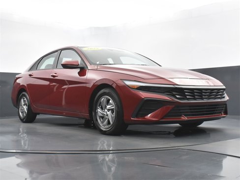Certified 2025 Hyundai Elantra SE image 20