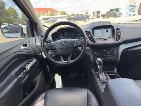 Used 2019 Ford Escape SEL image 4