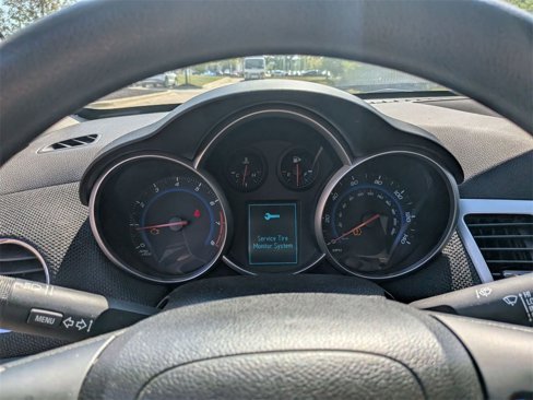 Used 2016 Chevrolet Cruze LT image 14